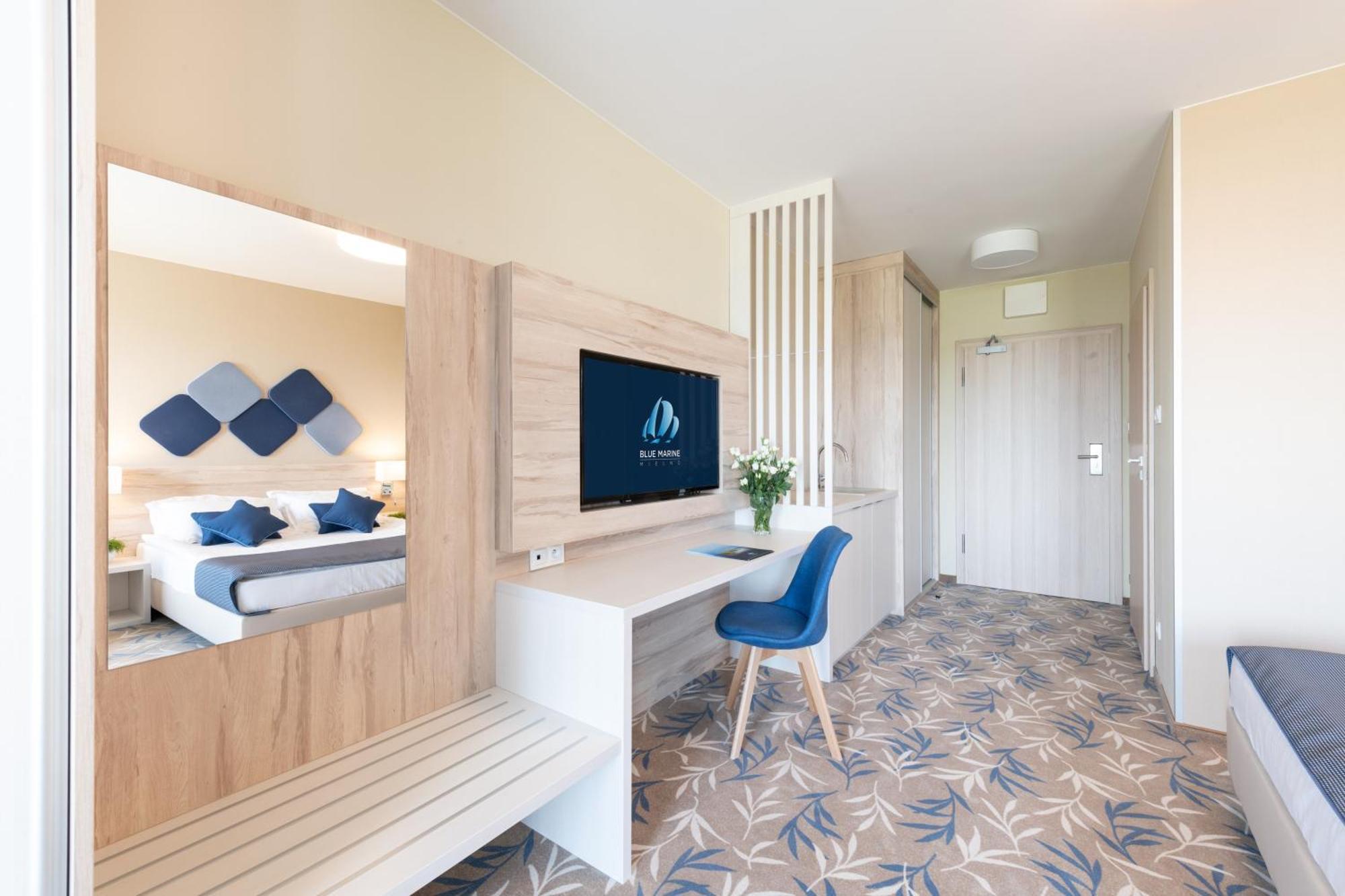 Blue Marine Mielno Aparthotel Миелно Екстериор снимка