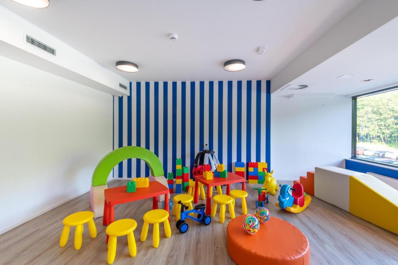 Blue Marine Mielno Aparthotel Миелно Екстериор снимка
