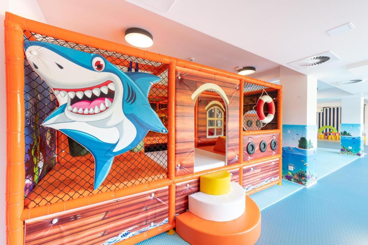 Blue Marine Mielno Aparthotel Миелно Екстериор снимка